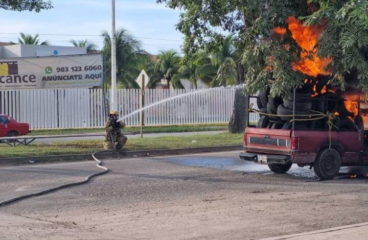 Incidente de fuego en Vía Principal de Chetumal