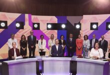 Aspirantes a presidencia México intercambian visiones y críticas en el primer debate