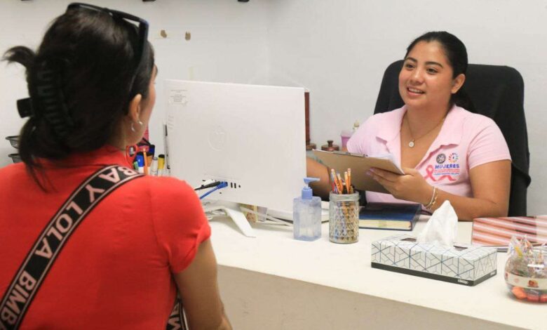 Mujeres solidarenses cuentan con puntos violetas