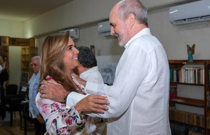 Presentación del libro "Historia Viva de Cancún"