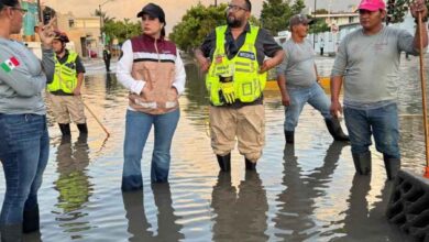 Estefanía Mercado atiende las zonas afectadas de Villas del Sol tras el paso de “Sara”