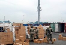 Decomisan una tonelada de metanfetamina en botellas de agua mineral en México